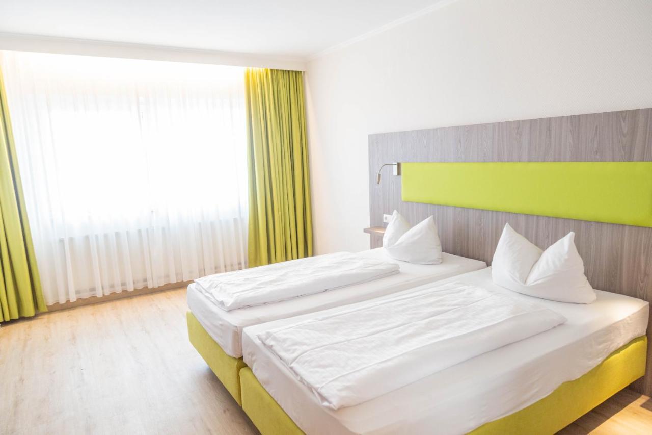 Das Ebertor - Hotel & Hostel Boppard Exterior photo